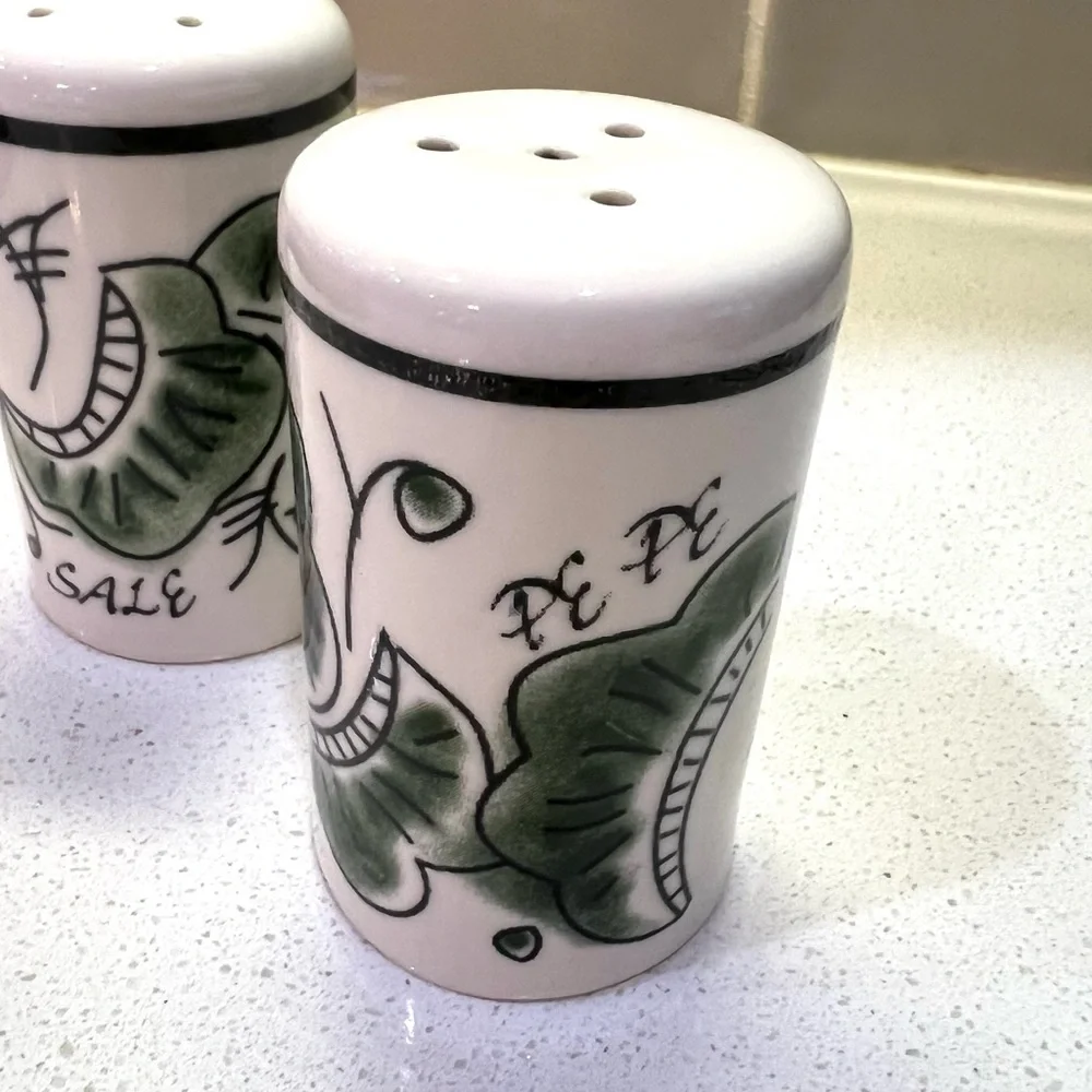 N/A italian porcelain